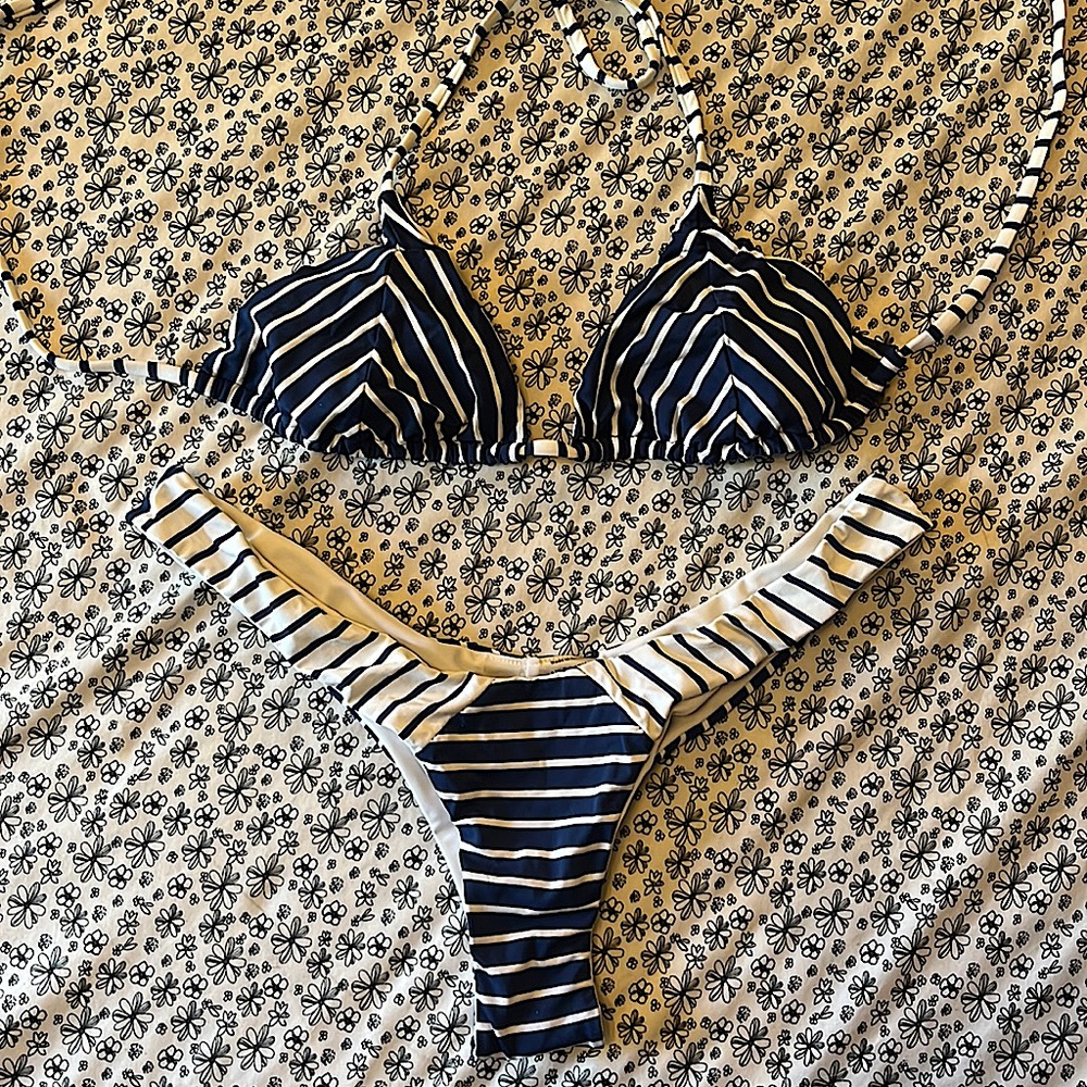 NWOT Beach Bunny Sailor Bikini